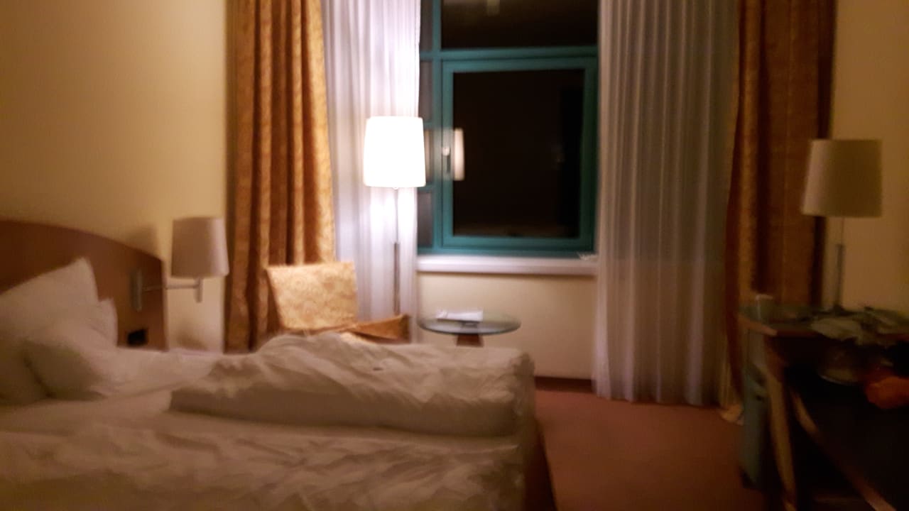 Zimmer AMERON Berlin ABION Spreebogen Waterside