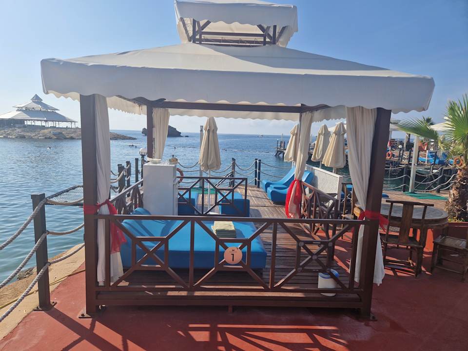 Gartenanlage Granada Luxury Okurcalar