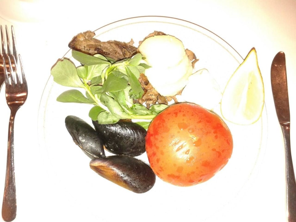 Морепродукты Limak Limra Hotel & Resort