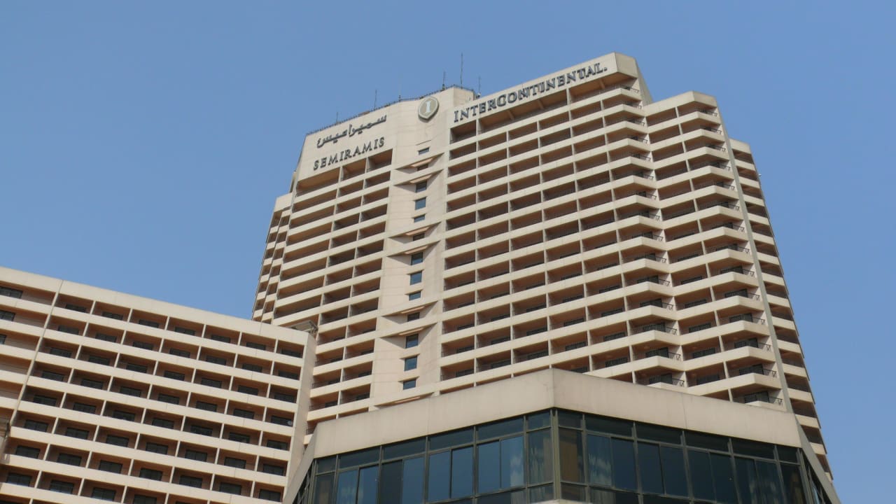 Vor dem Hotel Hotel InterContinental Cairo Semiramis