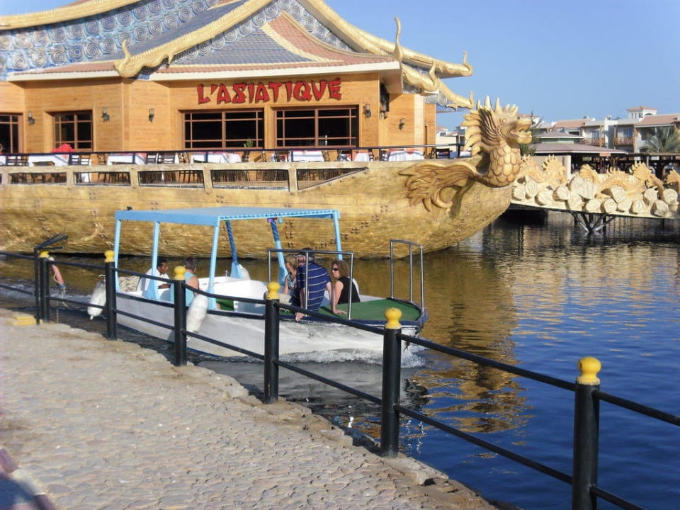 Asiate Pickalbatros Dana Beach Resort - Hurghada