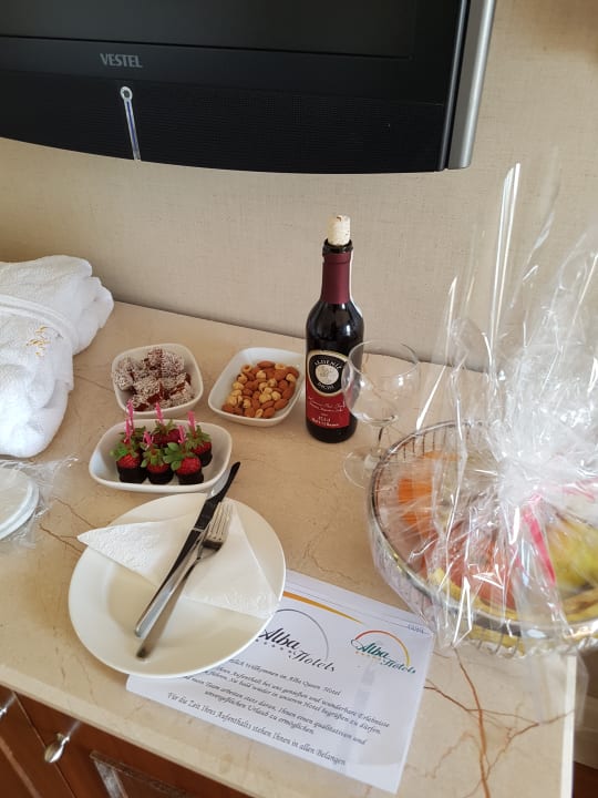 Zimmer Alba Queen Hotel