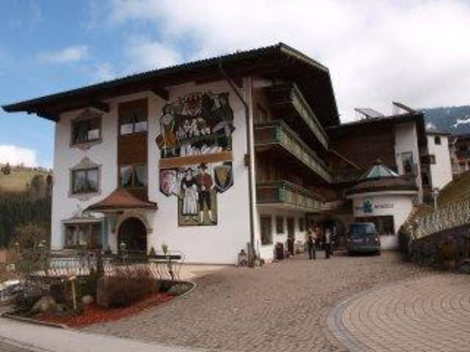 Haupteingang Hotel Bergkristall