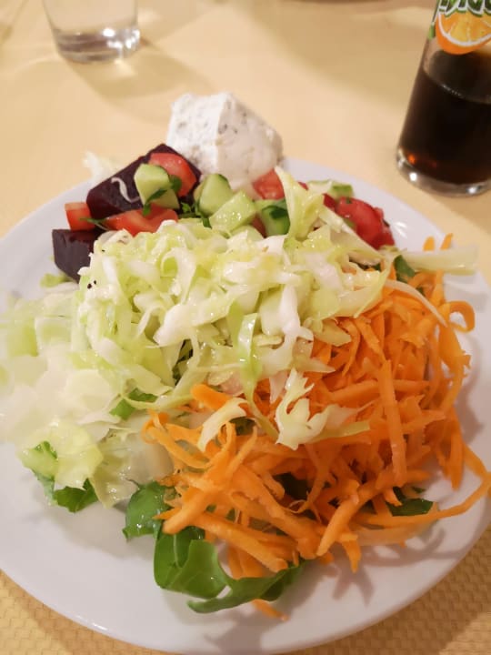 Ja, ein Salat.  Can Garden Resort