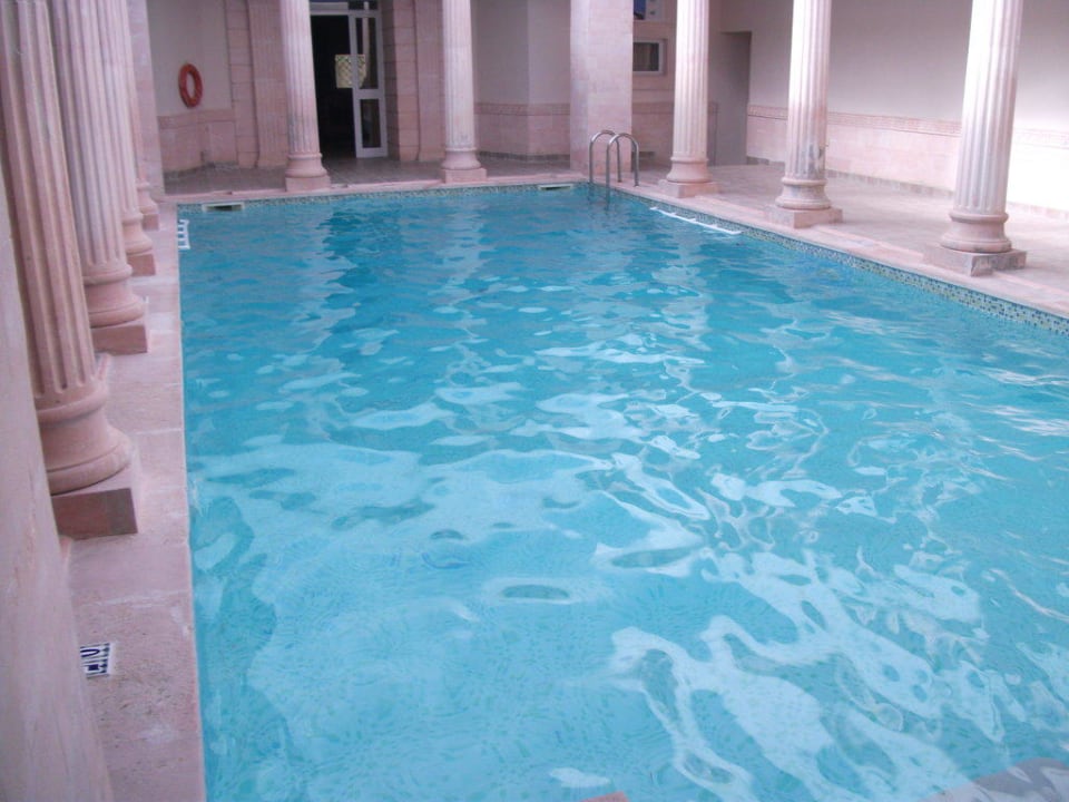 Piscine intérieur The Ksar Djerba Charming Hotel & SPA