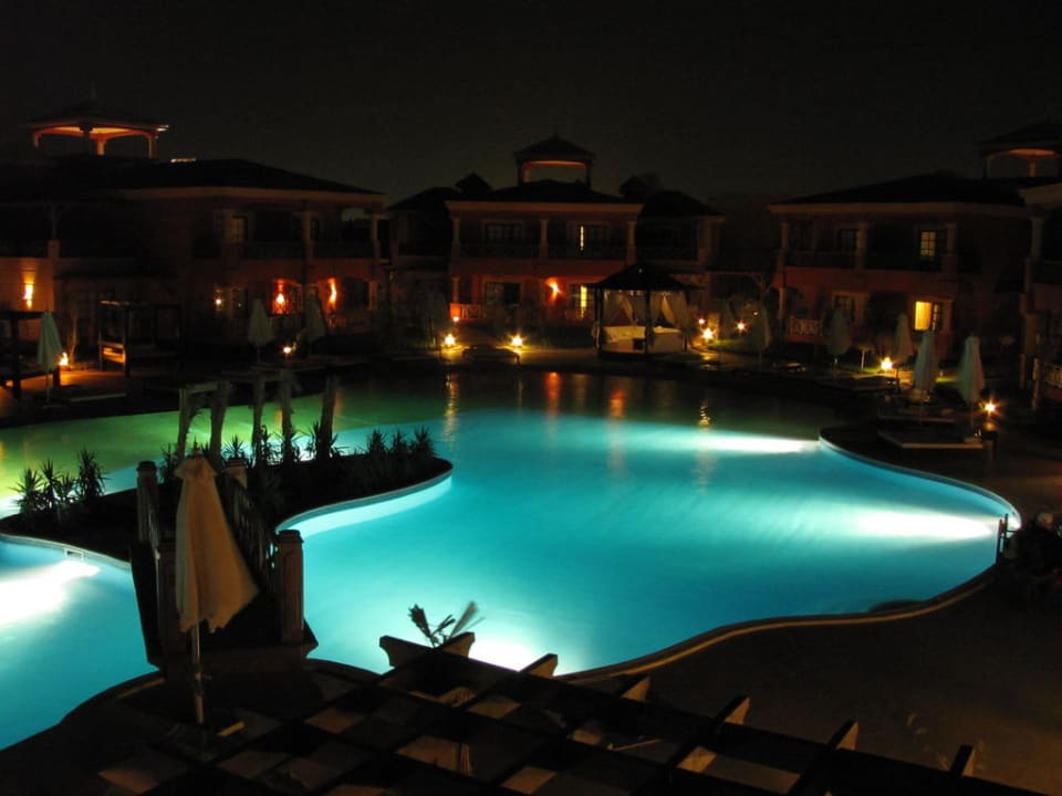 Pool vom Balkon aus gesehen  Pickalbatros Alf Leila Wa Leila Resort - Neverland Hurghada