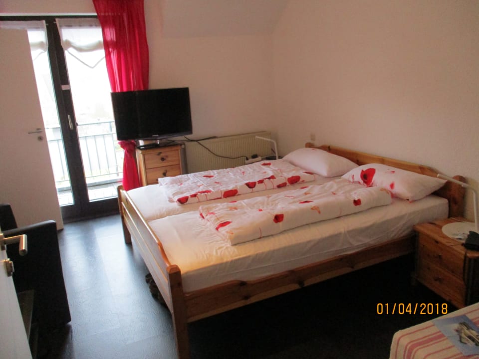 Blick auf unser Zimmer Nr. 4  Gästehaus Moselblick