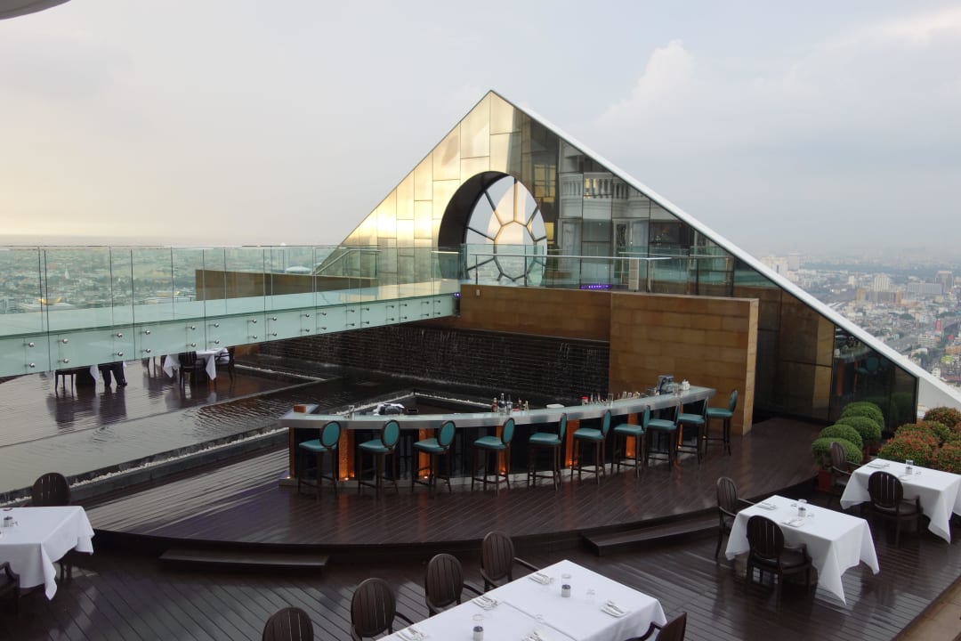 Breeze Restaurant ( und Tower Club Lounge ) Tower Club At Lebua