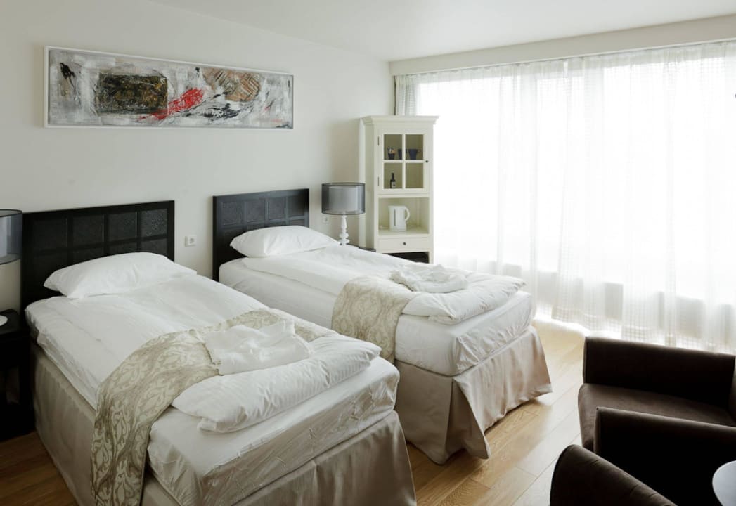 Twin Room City Center Hotel