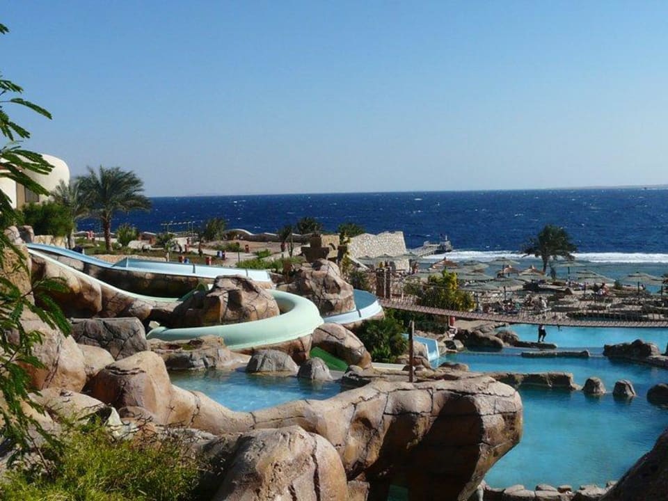 Kaskadowe baseny hotelu Hotel Hauza Beach Resort