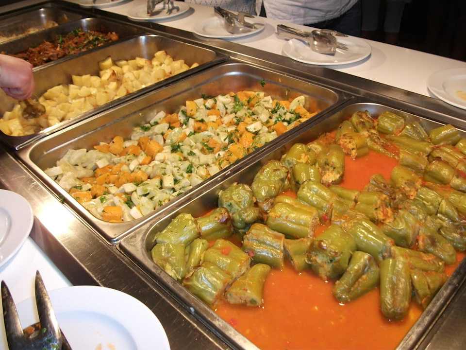  Warmes Büffet Hotel Rosa Beach