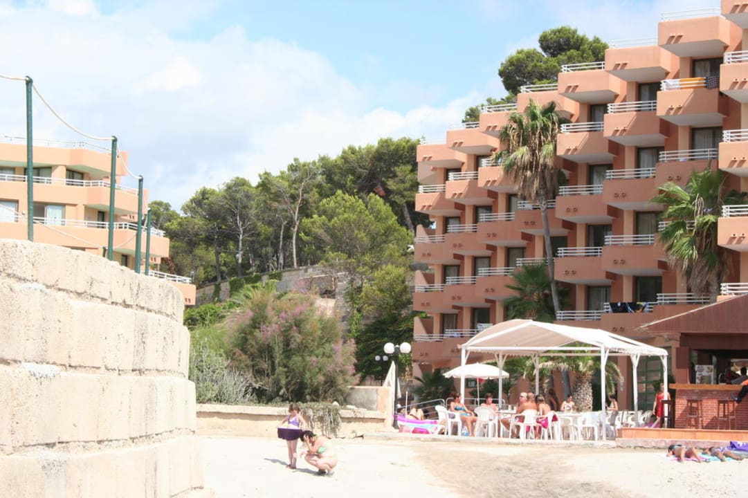 Sicht vom Meer aus FERGUS Style Cala Blanca Suites