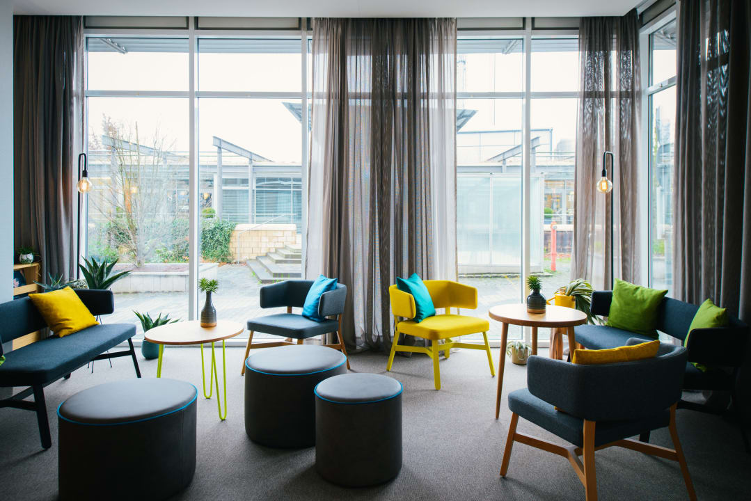 Lobby Vienna House Easy Bad Oeynhausen