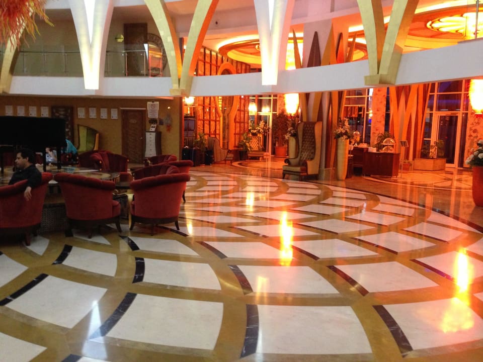 Eingang Granada Luxury Okurcalar
