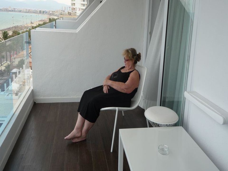 Sehr großer Balkon Iberostar Waves Bahia de Palma