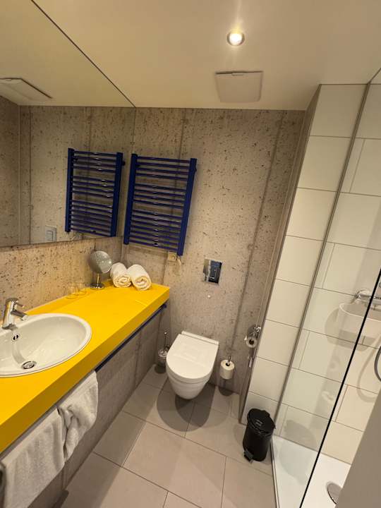 Zimmer Holiday Inn - the niu, Form Stuttgart Feuerbach