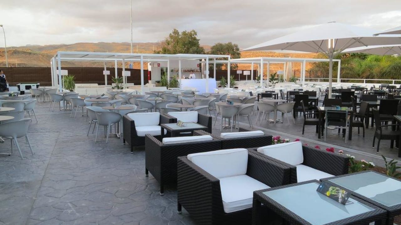 Außenbar ab 18 Uhr geöffnet Servatur Playa Bonita