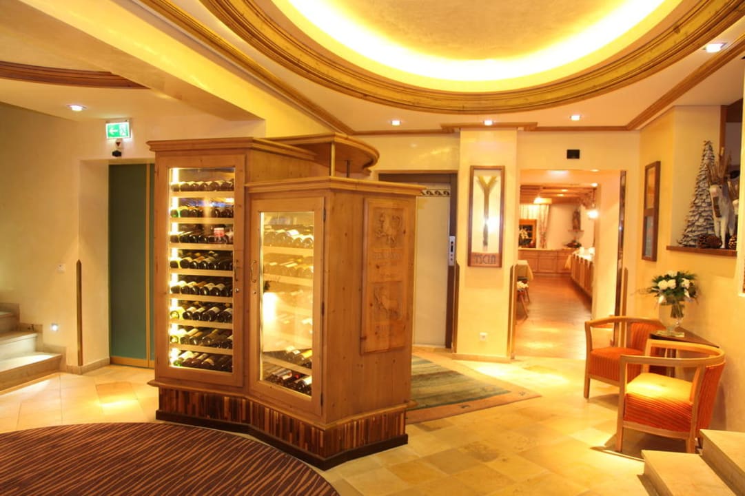 Eingang Gourmethotel Yscla