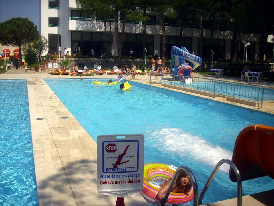 Pool mit Rutsche Hotel Grand Efe