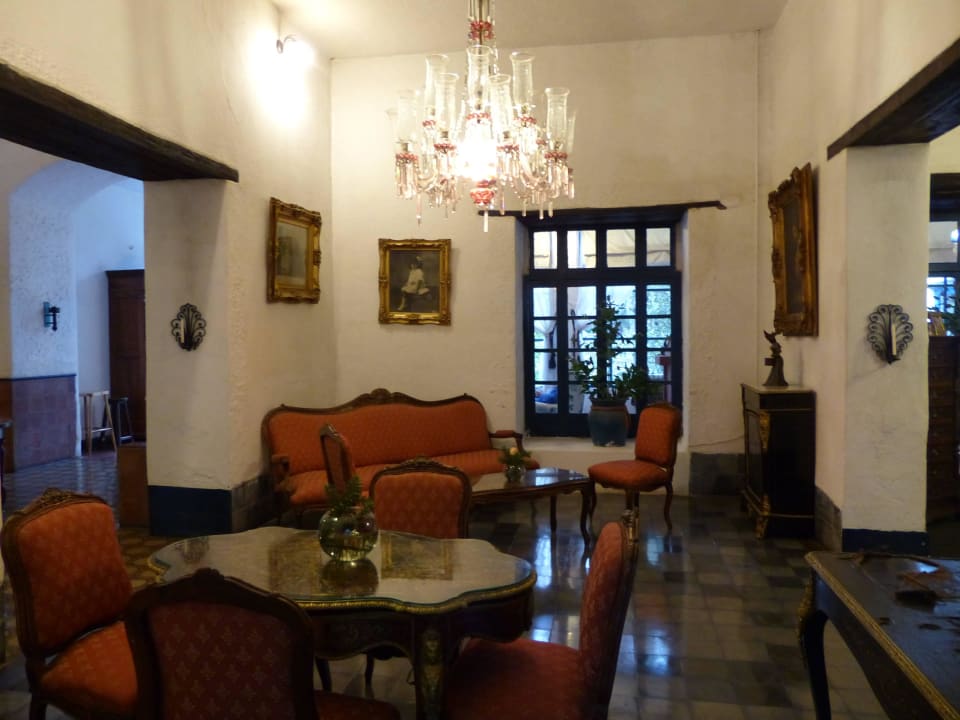 Hauptgebäude Hosteria Hacienda Pinsaqui