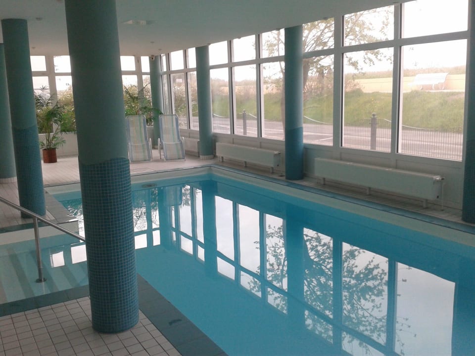 Kleiner feiner Pool Parkhotel Seeblick