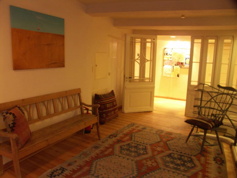 Flur zu den Zimmern Hotel Theophano