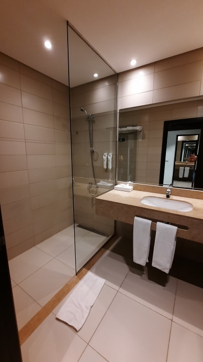 Zimmer Jaz Solaya