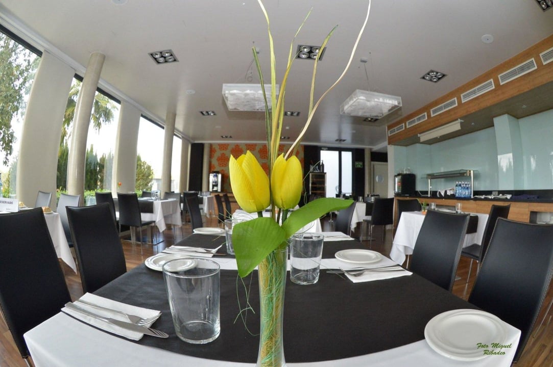 Restaurante AZZ Valencia Táctica Hotel