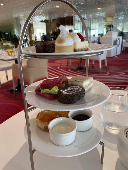 Gastro Raffles The Palm Dubai