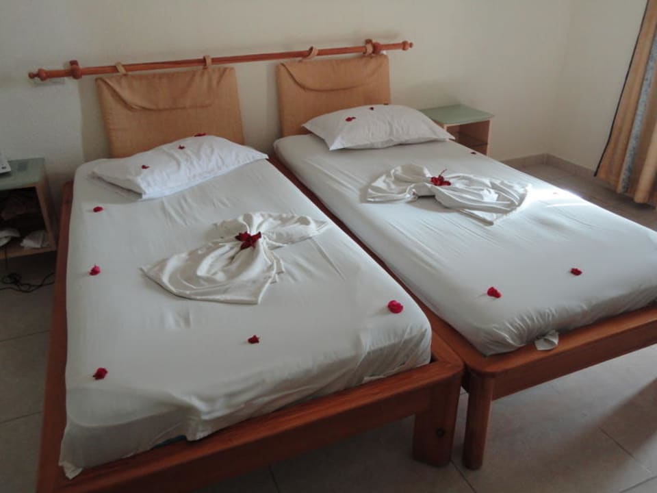 Sehr warmes Zimmer Hotel Eden Star