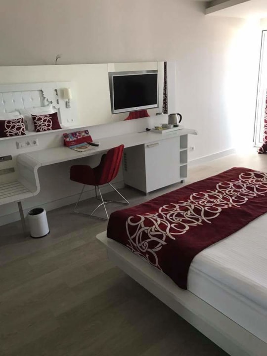 Zimmer Laguna Beach Alya Resort & Spa Hotel