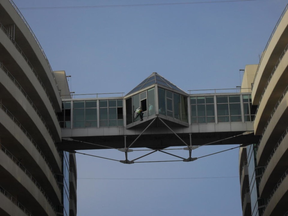 Fensterputzer Hotel Miracle Resort