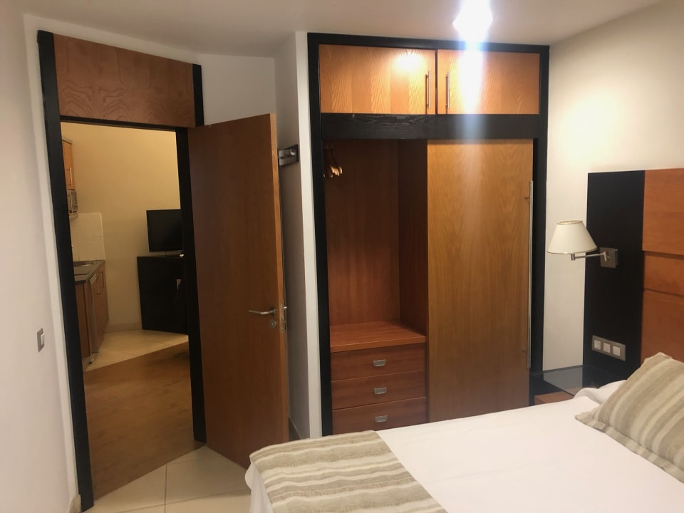 Zimmer HL Miraflor Suites Hotel