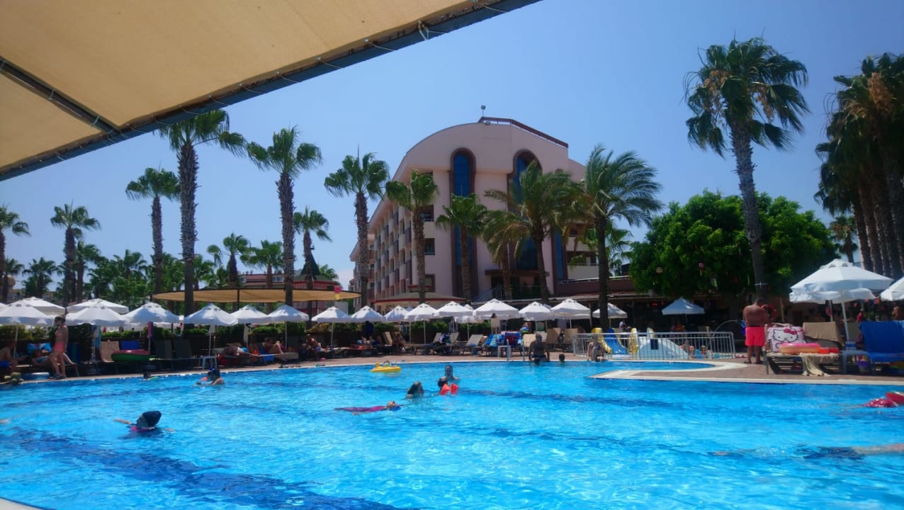 Pool Hane Family Resort