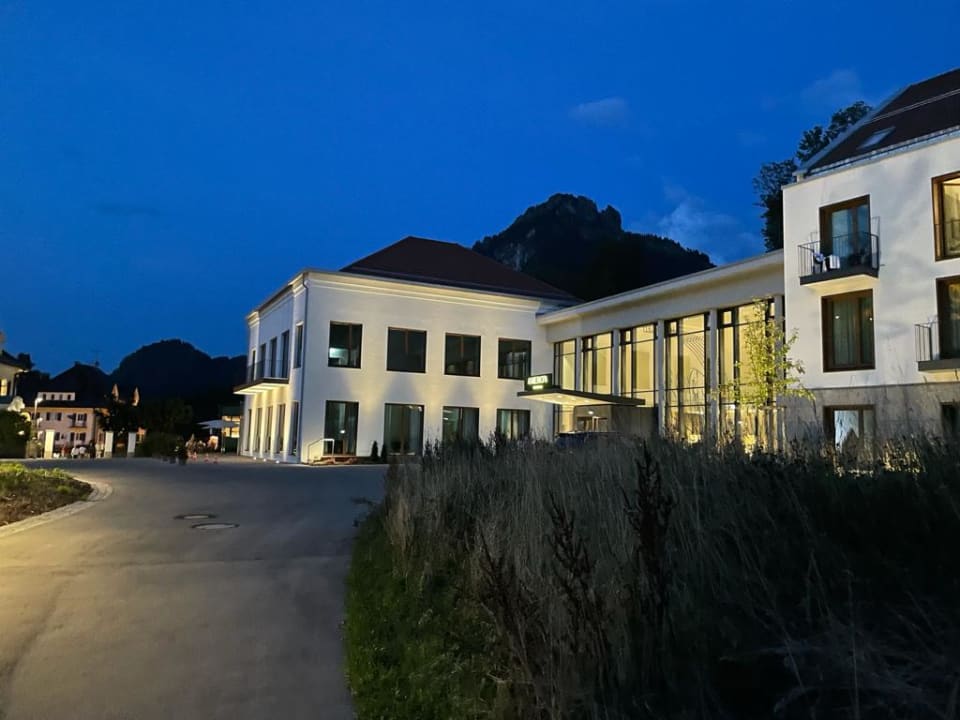 Außenansicht AMERON Neuschwanstein Alpsee Resort & Spa