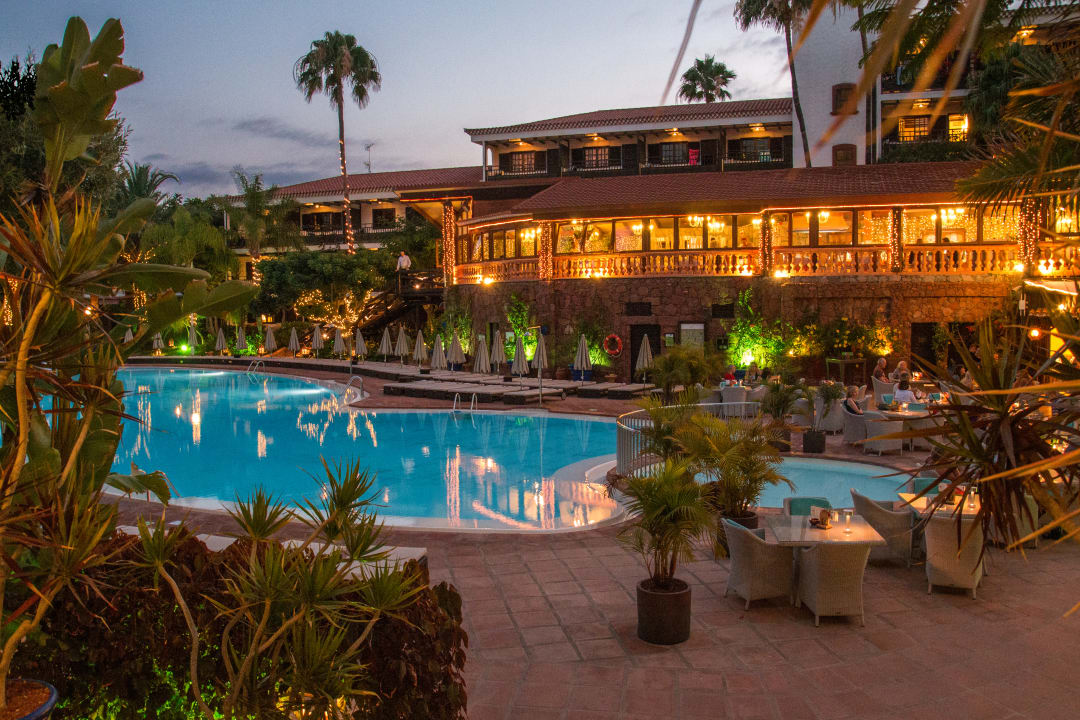 Pool Hotel Parque Tropical