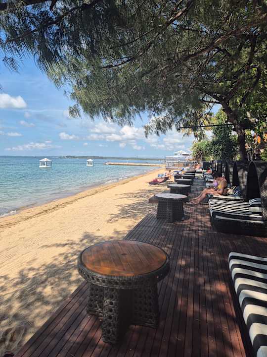 Strand Puri Santrian