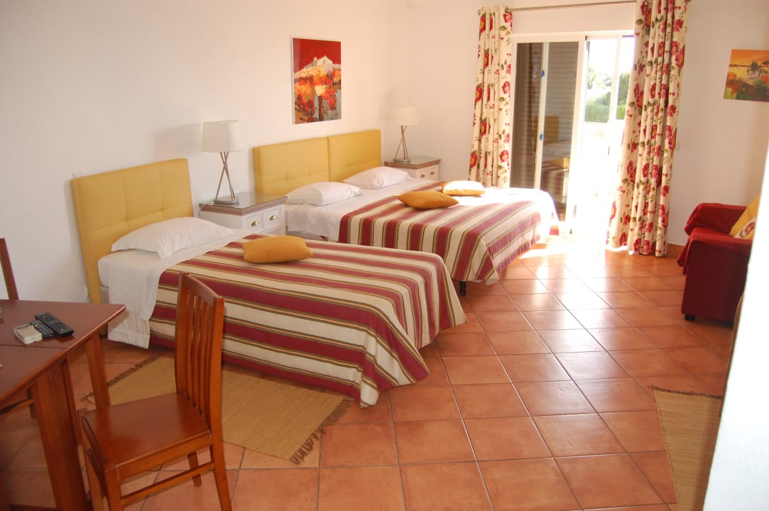 Zimmer Apartments Canavial I & II