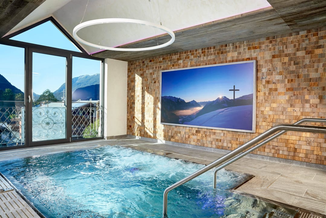 Whirlpool Das Karwendel - Ihr Wellness Zuhause am Achensee