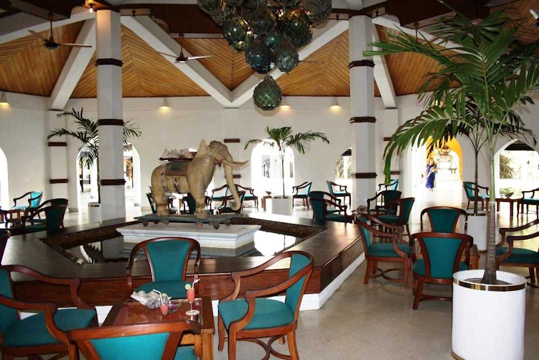Lobby Tangerine Beach Hotel