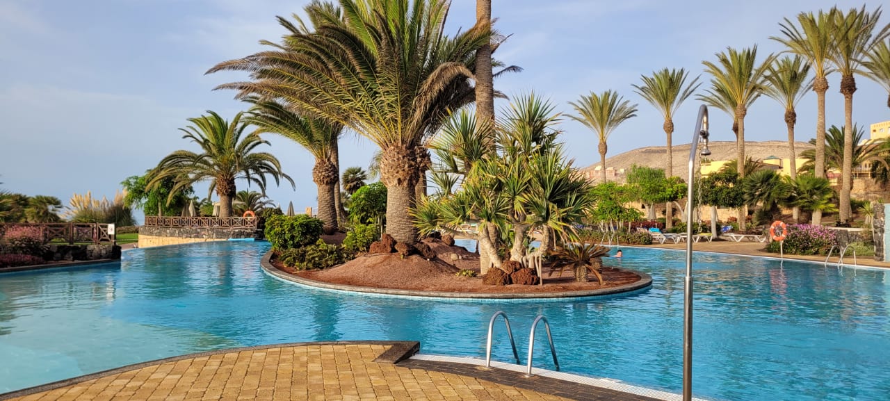 Pool R2 Pajara Beach