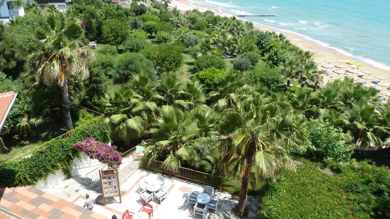 Liegewiese Hotel Defne Dream