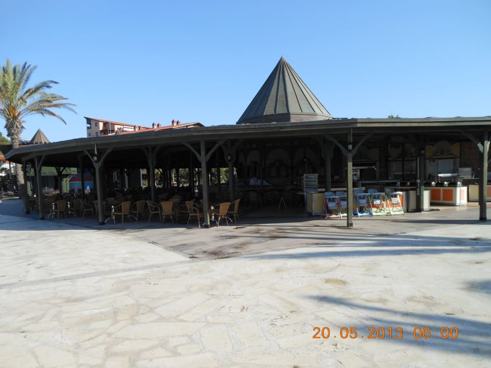 Die Bar am Pool Papillon Belvil