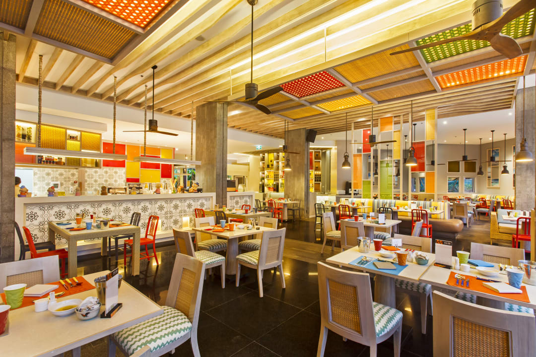 Restaurant Holiday Inn Resort Phuket