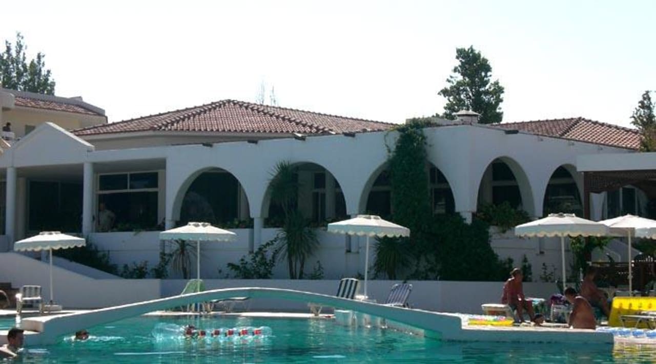 Pool Niriides Hotel