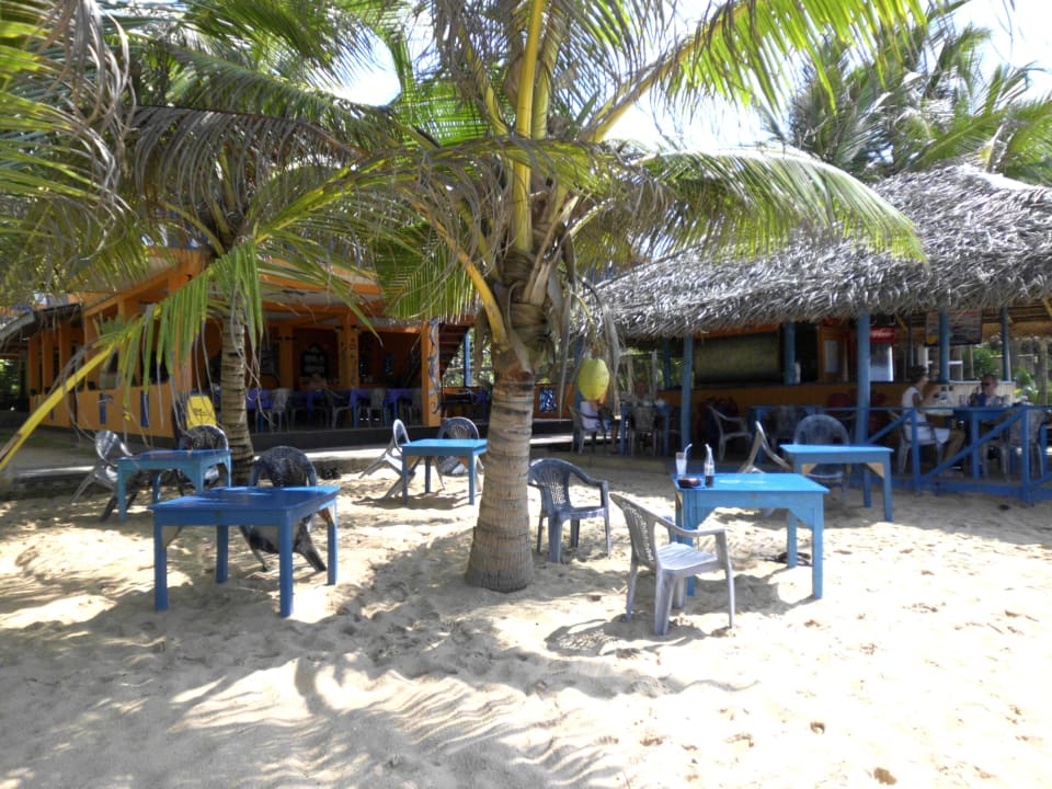 Strand mit Bar und Restaurant Palm Beach Guesthouse