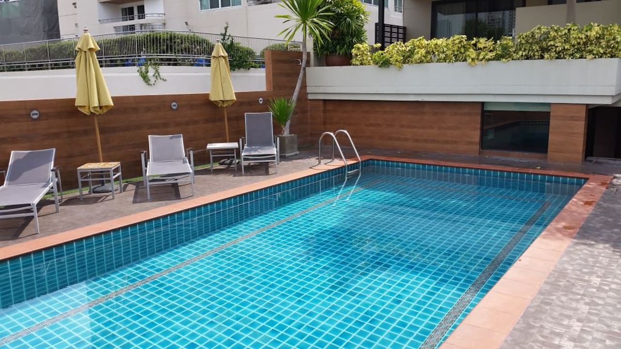 Pool Hotel The Dawin Nana