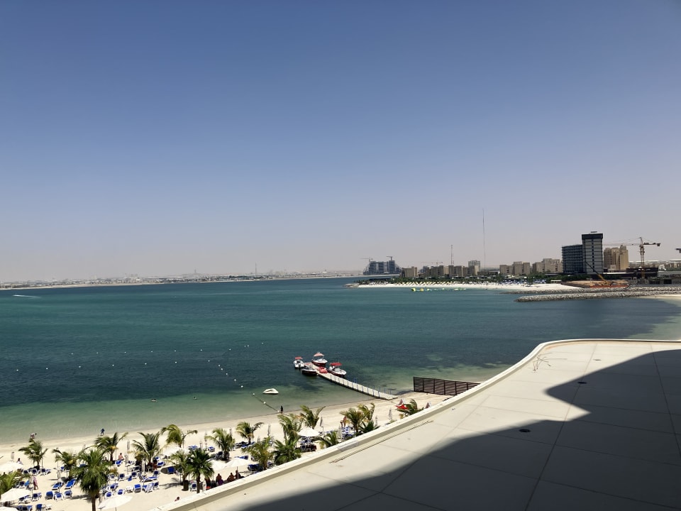 Strand Hampton by Hilton Marjan Island