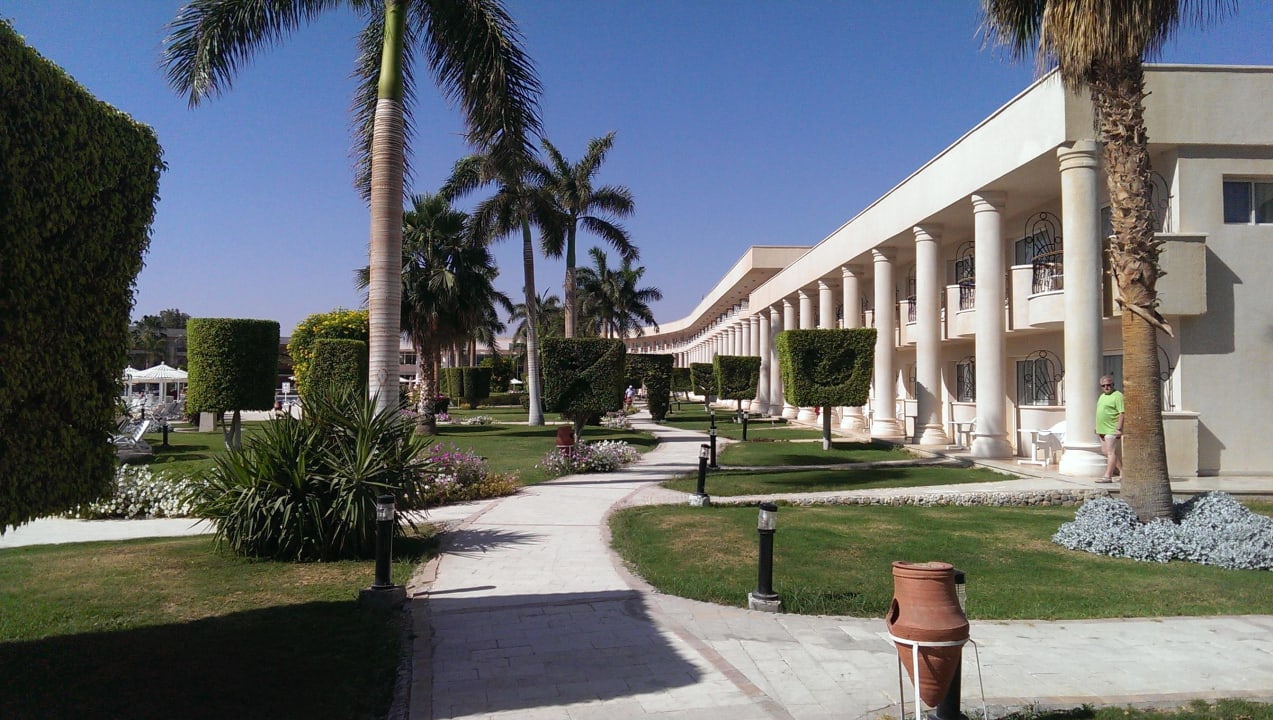 Weg innen LABRANDA Royal Makadi