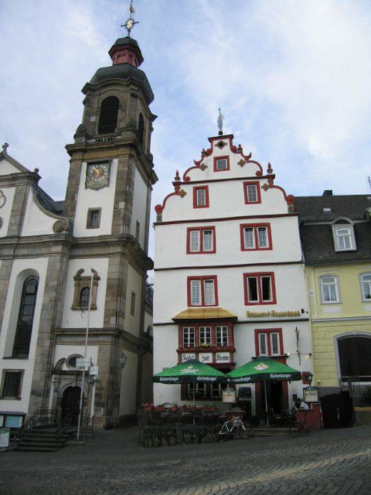 Hotel vom Martkplatz ausgesehen Hotel Zur Krone